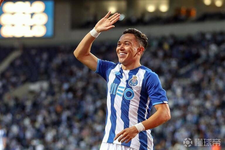  英超赛程吃紧，波尔图加时末段外线爆发，气氛紧张，训练强度明显提升